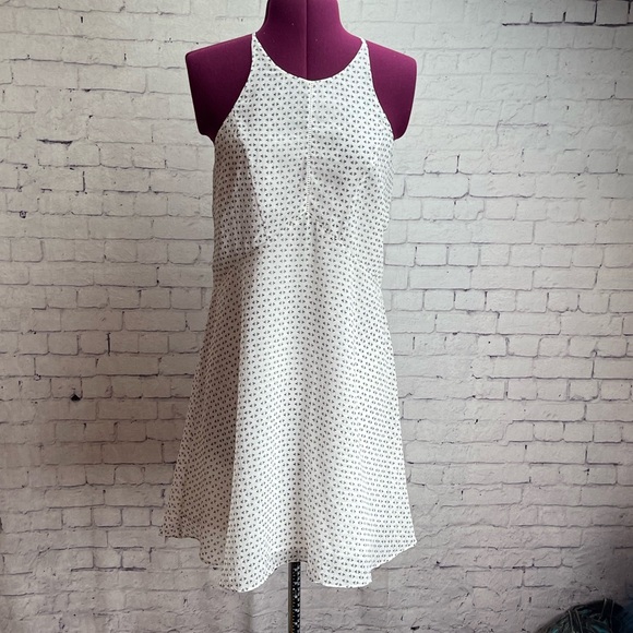 NWT BCBGeneration XS white with black design mini dress - Picture 1 of 7